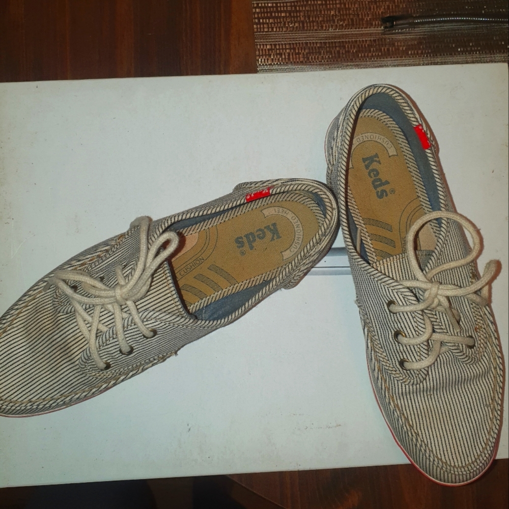 KEDs sneakers. Size 6.5